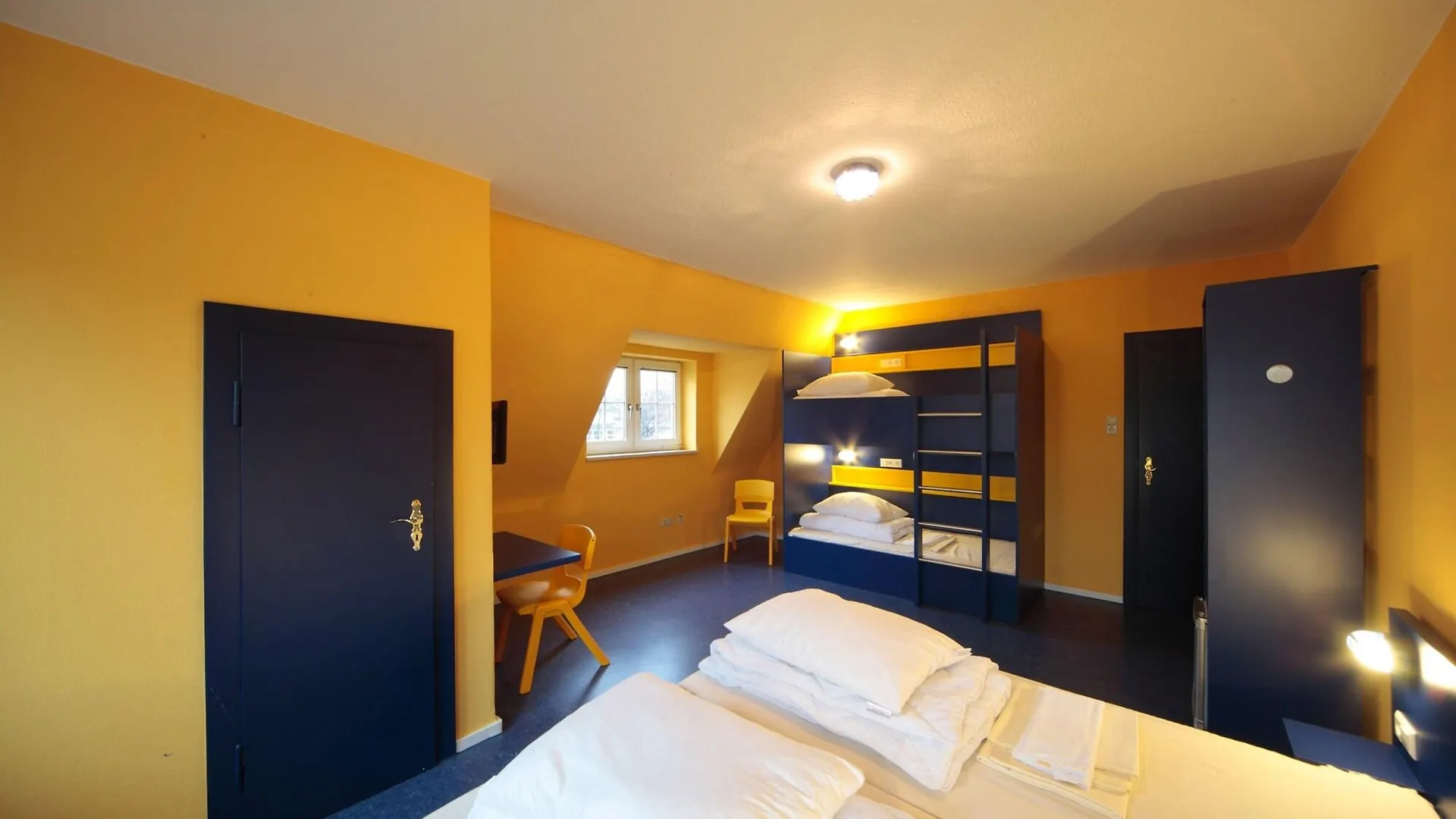 Bed'Nbudget Expo-Hostel Rooms Hanóver 0*,
